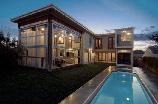 CADDE ÜZERİ İşlek yerde dükkan